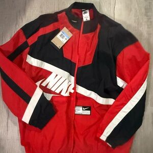 Nike Women's Dynamic Red and Black Windbreaker Outfit